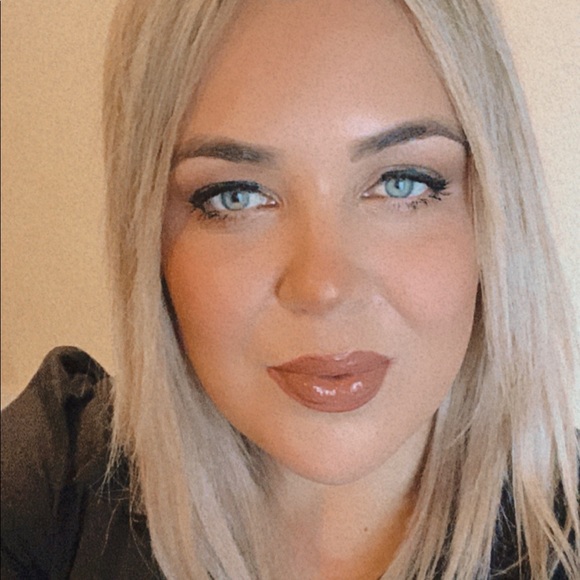 Meet your Posher, Natalie - Picture 1 of 1